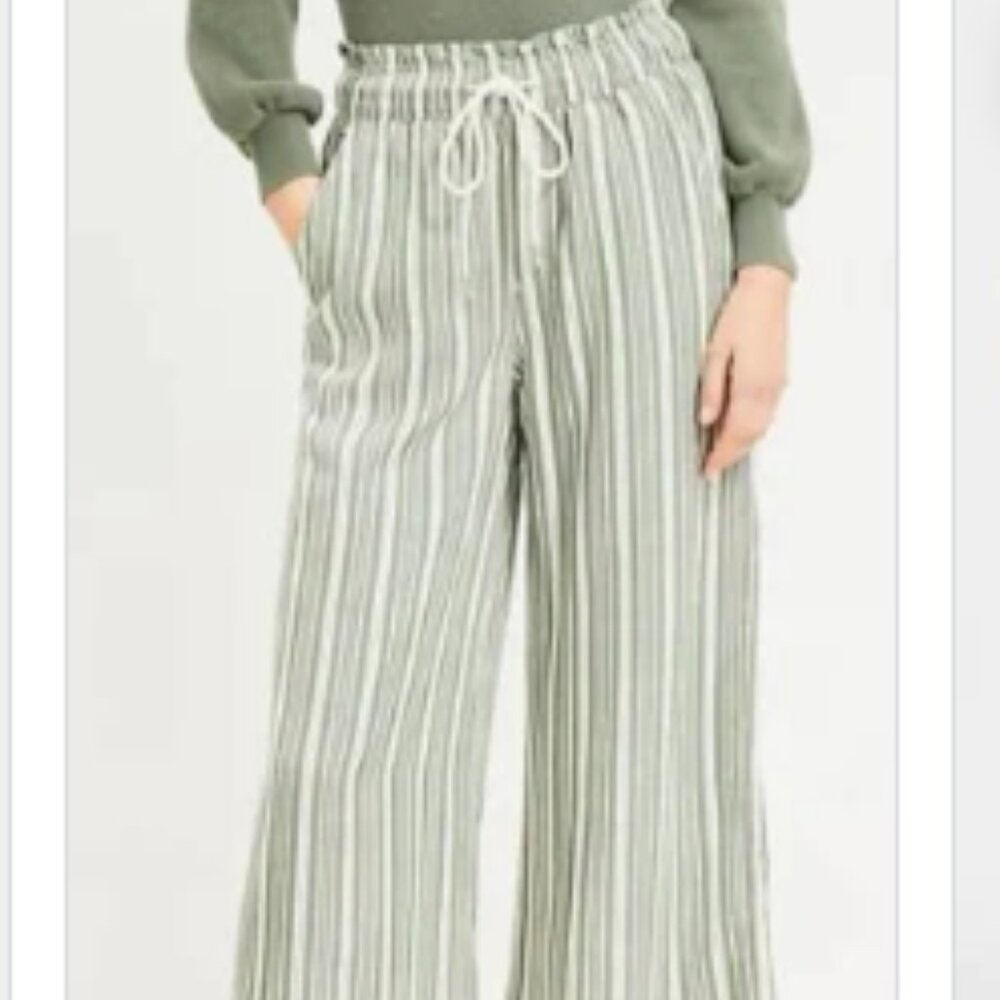 Loft XXL Petite Emory Wide Leg Pants Green Stripe (worn once- like new!)